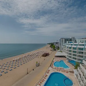 https://lti-berlin-golden-beach.goldensandshotels.net